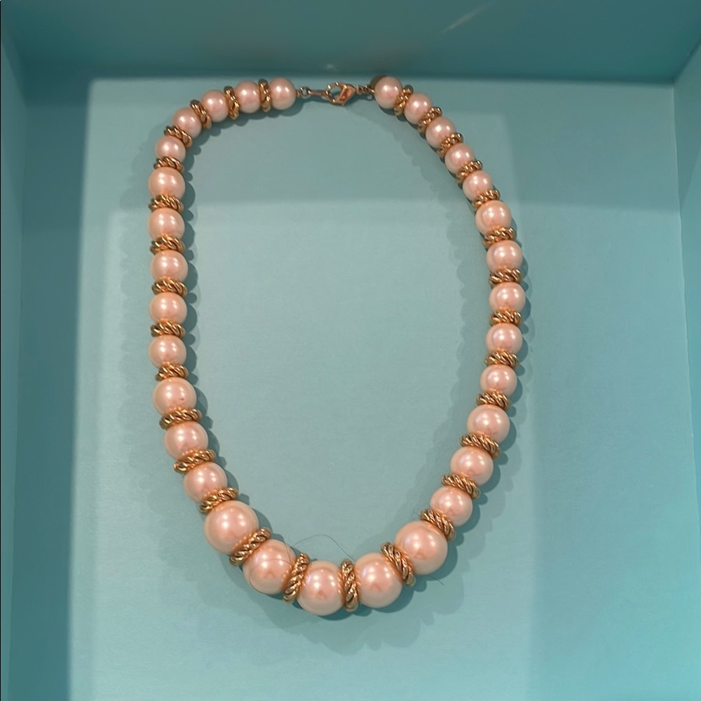 Elegant Pink and Gold Beaded Necklace